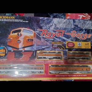 Bachmann Royal Gorge Ready to Run HO Scale Train Set E-Z Track System