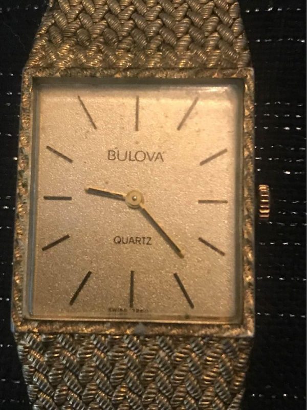 Bulova P1 Quartz Gold Wrist Watch